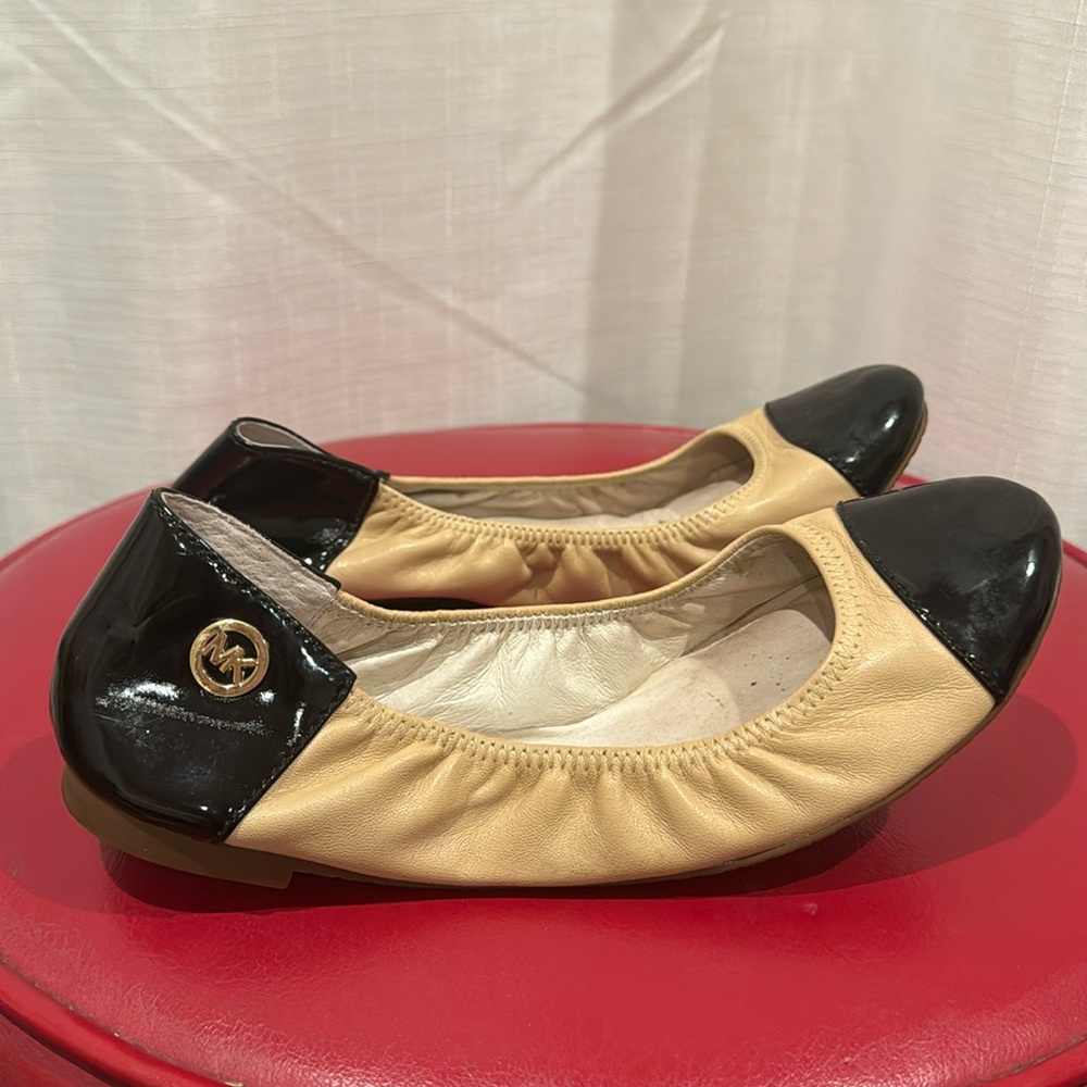 Michael Kors Ballet Flats Sz 6